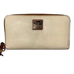 Dooney & Bourke Pebbled Grain Zip Long Wallet